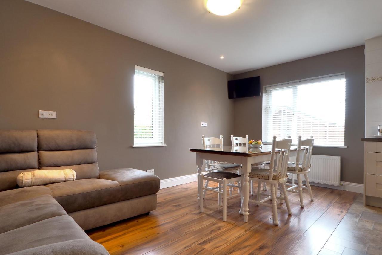 Hillcrest Luxury Apartment Kilrush Exterior photo